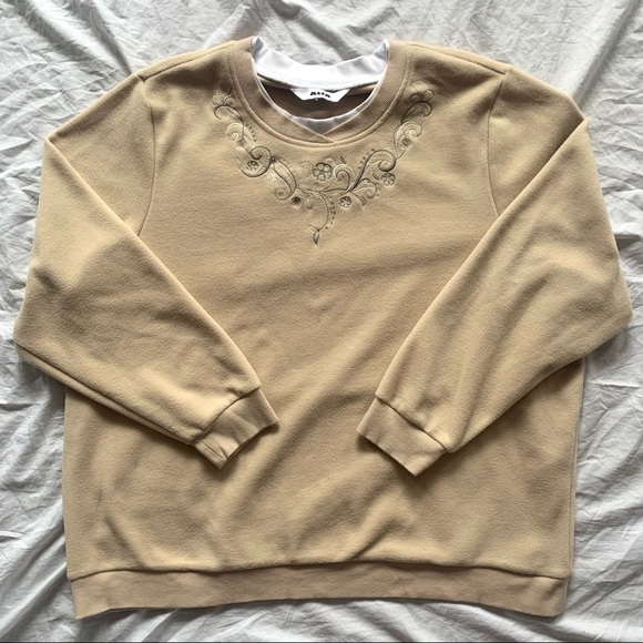 Floral Embroidery Fleece Crewneck - Picture 1 of 3